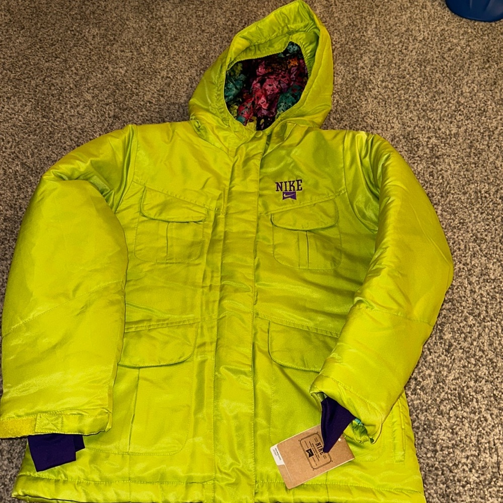 BNWT Kids  Nike Snowboard Jacket